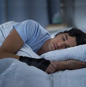 Fit4Med Neoprenowy Stabilizator Opaska Nadgarstka 2 Szyny 8