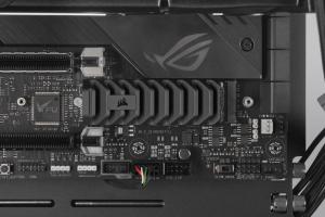 Dysk SSD Corsair MP600 PRO XT 4TB M.2 2280 PCI-E x4 Gen4 NVMe (CSSD-F4000GBMP600PXT) 4