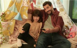 Projektor Epson EH-LS300W 9