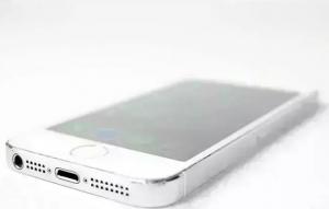 Smartfon Apple iPhone 5s 3