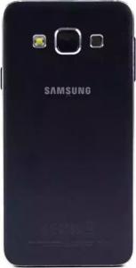 Smartfon Samsung Galaxy A3 2/16GB Czarny Klasa A- 3