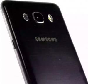 Smartfon Samsung Galaxy J5 2016 2/16GB Dual SIM Czarny Klasa A- 2