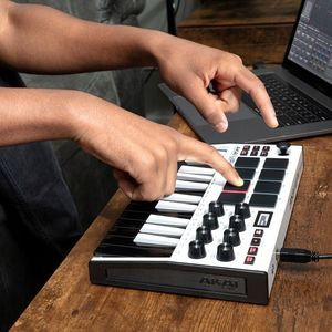 Akai MPK MINI MK3 WHITE - Klawiatura Sterująca USB 6