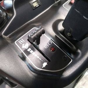 Traktor ogrodowy Oleo-Mac OM 92/16 H 7