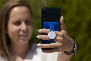 Upominkarnia Uchwyt do telefonu, etui na karty kredytowe 4