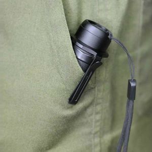 Latarka MacTronic Latarka ręczna, Mactronic SNIPER 3.4, 600 lm, bateryjna (3x AAA), zestaw (baterie, pasek nośny, pokrowiec tekstylny), pudełko 9