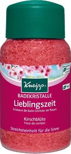Kneipp Favourite Time Cherry Blossom Sól do kąpieli 500g 1