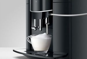 Ekspres ciśnieniowy Jura Ekspres do kawy JURA D6 Piano Black + pojemnik na mleko JURA 7