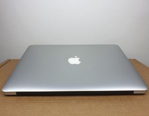 Laptop Apple Laptop Apple Macbook Air A1466 i5 - 3 generacji / 4GB / 128GB SSD / MD231LL/A / 13,3 / Mid 2012 / Klasa A- / VM 6