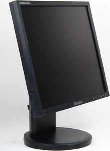 Monitor Samsung SyncMaster 740N 17" 1280x1024 VGA Klasa A 3
