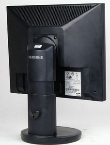 Monitor Samsung SyncMaster 740N 17" 1280x1024 VGA Klasa A 5