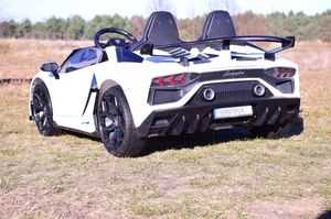 Import SUPER-TOYS LICENCJONOWANY LAMBORGHINI AVENTADOR SVJ DLA 2 DZIECI, FUNKCJA DRIFTU MIĘKKIE SIEDZENIE, MIĘKKIE KOŁA/SX2028 17