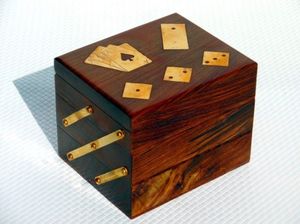 Giftdeco Zestaw gier COMBO - domino, karty, kości 11