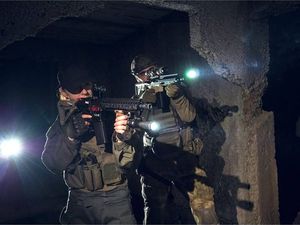 Latarka Armytek Latarka taktyczna Armytek Dobermann PRO MAGNET USB 9