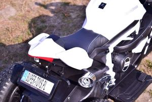 Import SUPER-TOYS SUPER ŚCIGACZ 12 V, NOWOCZESNA BRYŁA, POMPOWANE KOŁA, GAZ W MANETCE, DWA SILNIKI/MOTOR-H 24