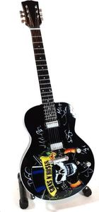 Giftdeco Mini gitara Guns N Roses z drewna mahoniowego 1