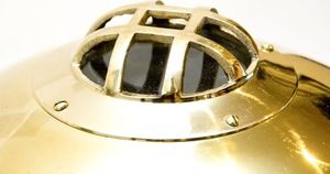 Giftdeco Wielki mosiężny hełm nurka retro - replika U.S 4