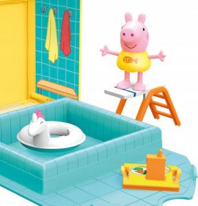 Figurka Hasbro Świnka Peppa - Zabawa w basenie (F2194) 4