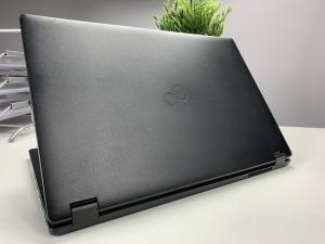 Laptop Fujitsu Fujitsu E558 - i5-8250U 8GB 256 GB FHD W10 Pro COA 4