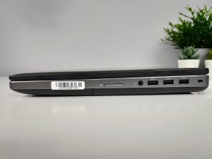 Laptop Dell Dell Precision 7520 i7-7820HQ 16GB 500GB Quadro M1200 W10 Pro 14