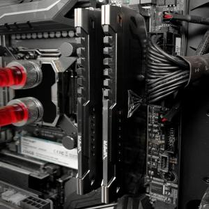 Pamięć Patriot Viper Steel, DDR4, 16 GB, 3600MHz, CL18 (PVS416G360C8) 4