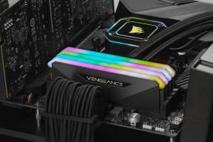 Pamięć Corsair Vengeance RGB RT, DDR4, 64 GB, 3600MHz, CL18 (CMN64GX4M2Z3600C18) 7