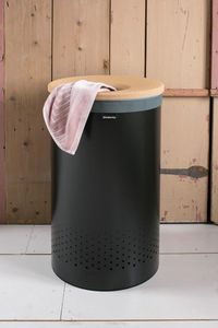 Kosz na pranie Brabantia Kosz na pranie 60L czarny matowy z pokrywą korkową 120022 2