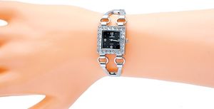 Zegarek Jordan Kerr Jordan Kerr Zegarek damski, bransoleta typu klips zamknięty, koperta zdobiona kryształkami, bez niklu 3