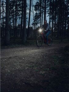 Latarka czołowa Armytek Wizard C2 WR Magnet 9