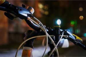 Latarka czołowa Armytek Elf C2 Micro-USB White 12