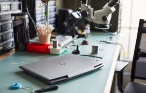 Laptop HP ZBook 15v G5 (6TR84EAR#ABH) 9