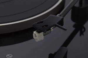 Gramofon Aiwa APX-680BT 3