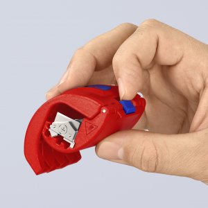 Knipex Obcinak Ręczny Do Rur PCV I Tulejek Uszczelniających 3