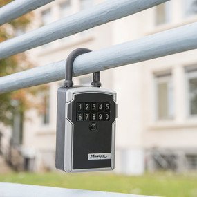 MasterLock Master Lock Key Safe Bluetooth with Shackle 5440EURD 4