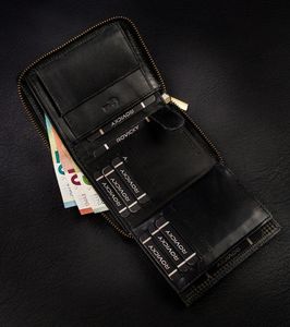 Always Wild Skórzany, pionowy portfel męski na zamek w stylu retro, RFID Always Wild NoSize 8