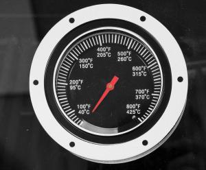 Yato YG-20014 Grill ogrodowy gazowy 14.5 kW 70 cm x 42 cm 5