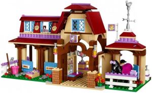 LEGO Friends Klub jeździecki Heartlake (41126) 4