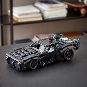 LEGO Technic BATMAN — BATMOBIL (42127) 2