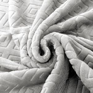 Collection Koc 200 x 220 Mikrofibra Tłoczona Romby2 Srebrny 3