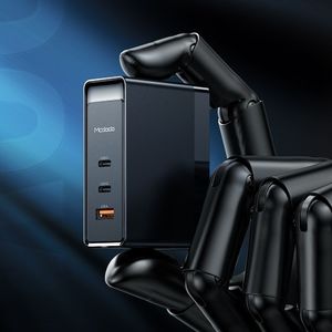 Ładowarka Mcdodo Pro 1x USB-A 2x USB-C 4.5 A 3