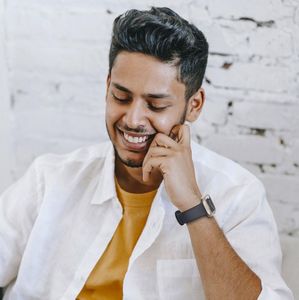 Spigen SPIGEN THIN FIT APPLE WATCH 7 (41MM) STARLIGHT 12