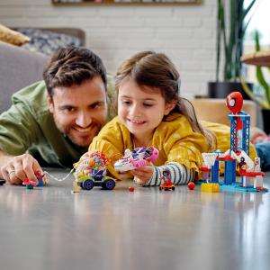 LEGO Marvel Spider-Man Relaks w kryjówce Spider-Mana (10784) 3