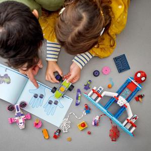 LEGO Marvel Spider-Man Relaks w kryjówce Spider-Mana (10784) 4