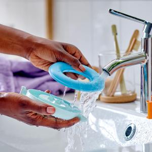 LEGO Duplo Zabawa w kąpieli: pływająca czerwona panda (10964) 2