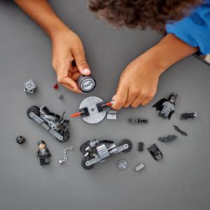 LEGO DC Motocyklowy pościg Batmana i Seliny Kyle (76179) 2