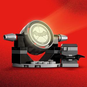 LEGO DC Motocyklowy pościg Batmana i Seliny Kyle (76179) 5