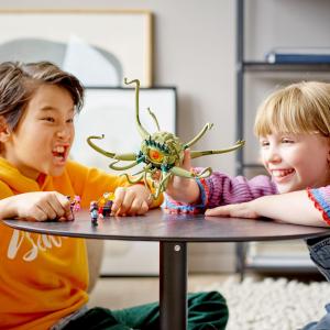 LEGO Marvel Starcie z Gargantosem​ (76205) 4