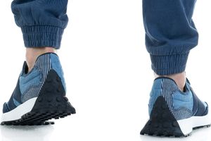 New Balance 327 : Rozmiar - 41.5 5