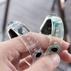 Hurtel Zamienna silikonowa opaska pasek bransoleta bransoletka do Xiaomi Mi Band 6 / 5 niebieski 5