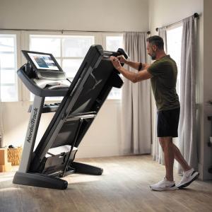 Bieżnia NordicTrack Commercial 2950 elektryczna 4